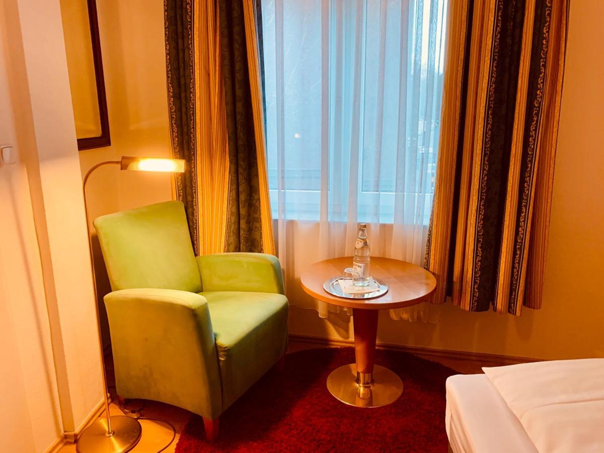 كولونيا Hotel Gasthaus Zur Eule المظهر الخارجي الصورة