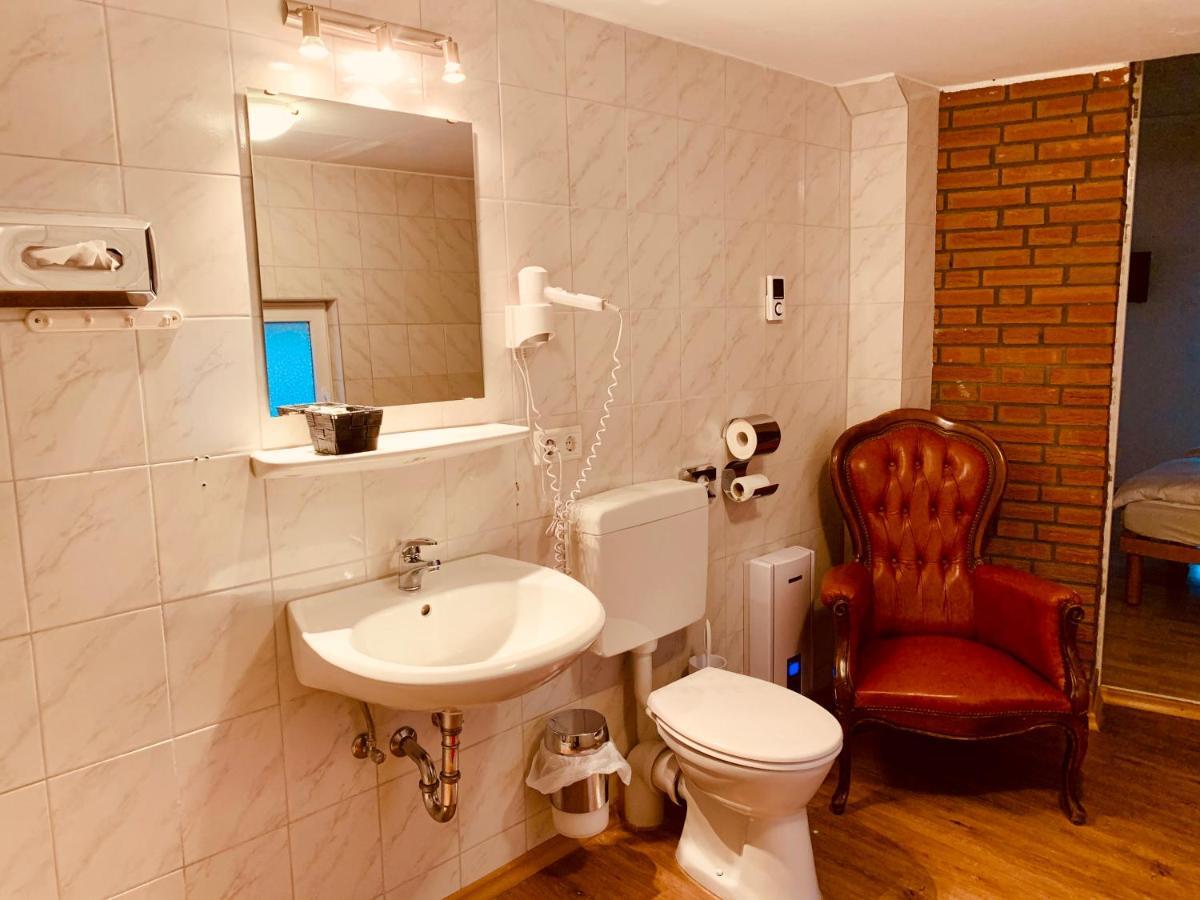 كولونيا Hotel Gasthaus Zur Eule المظهر الخارجي الصورة